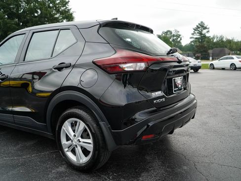 Used 2025 Nissan Kicks Play S FWD image 21