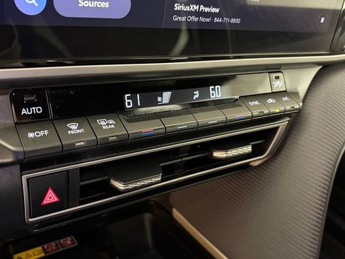 Used 2025 Toyota Camry SE w/ Multimedia Upgrade Package FWD image 29