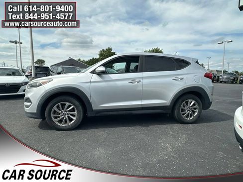 Used 2018 Hyundai Tucson SE AWD/4WD image 3