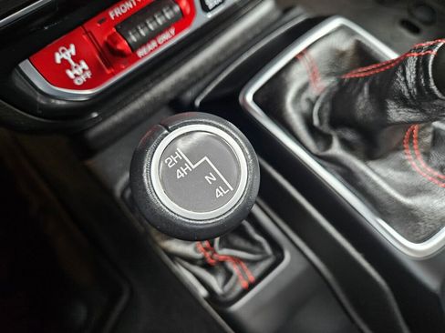 Used 2022 Jeep Wrangler Unlimited Rubicon w/ LED Lighting Group image 22