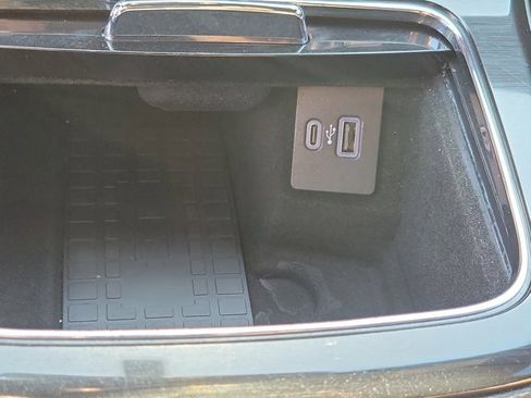 Certified 2022 Lincoln Nautilus Reserve w/ Equipment Group 202A image 31