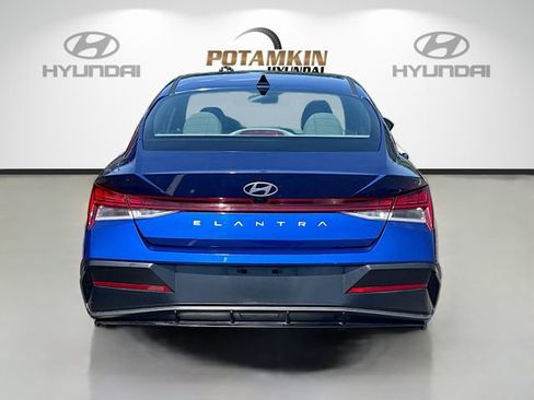 Certified 2024 Hyundai Elantra SEL w/ Convenience Package FWD image 6