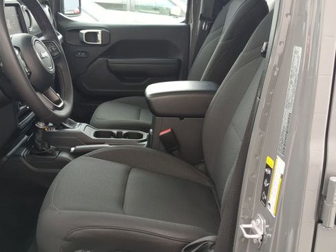 Certified 2023 Jeep Wrangler Unlimited Sport image 16