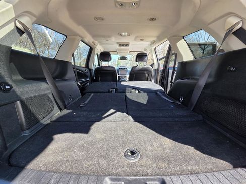 Used 2015 Dodge Journey SXT w/ Flexible Seating Group image 27