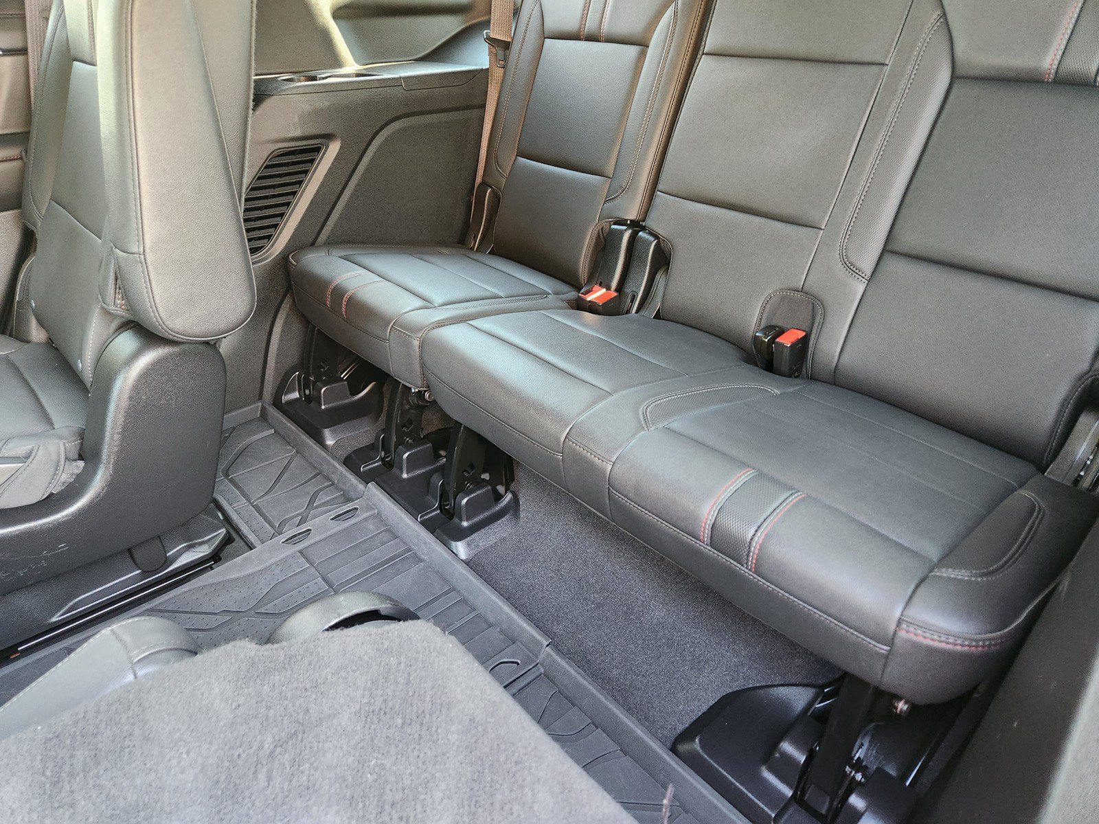 Used 2023 Chevrolet Tahoe RST RWD image 14