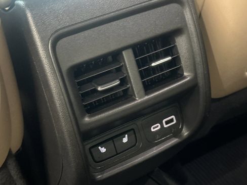 Used 2024 Cadillac XT4 Luxury FWD image 13