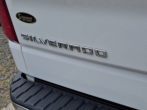 Certified 2024 Chevrolet Silverado 1500 LT AWD/4WD image 29