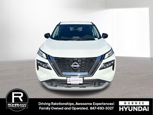 Used 2023 Nissan Rogue S image 3