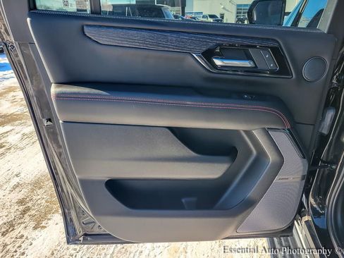 Used 2025 GMC Yukon XL AT4 Ultimate image 21