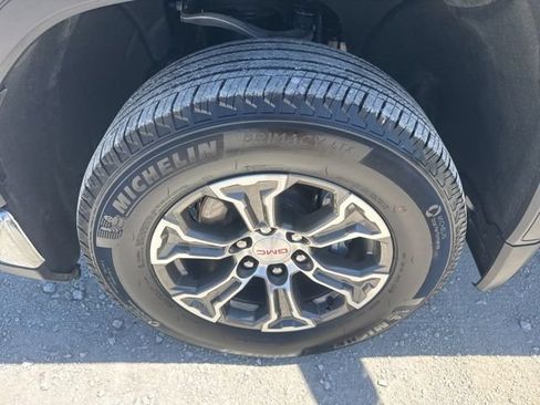 Used 2026 GMC Sierra 1500 SLT AWD/4WD image 29