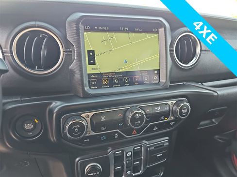 Used 2022 Jeep Wrangler Unlimited Sahara image 20