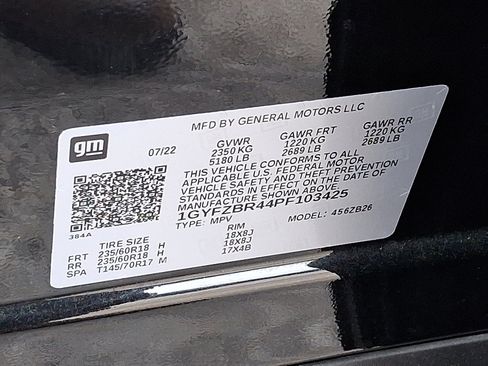 Certified 2023 Cadillac XT4 Luxury w/ Cold Weather Package image 28