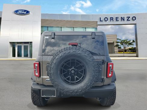 New 2025 Ford Bronco Badlands image 5