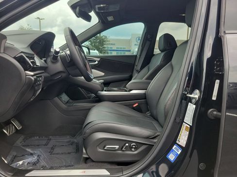 Certified 2025 Acura RDX w/ Advance Package AWD/4WD image 17