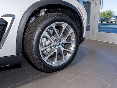 Used 2026 BMW X5 xDrive40i w/ Premium Package AWD/4WD image 6