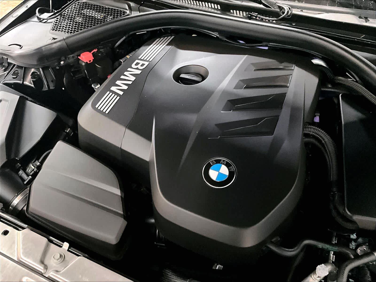 Used 2025 BMW 330i Sedan w/ Convenience Package RWD image 35