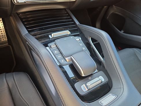 Used 2022 Mercedes-Benz GLS 450 4MATIC image 22