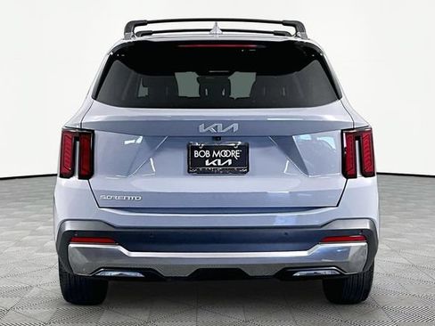 Certified 2025 Kia Sorento S w/ Panoramic Sunroof Package FWD image 5