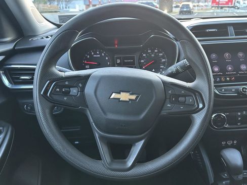 Used 2021 Chevrolet TrailBlazer LT w/ Convenience Package image 19