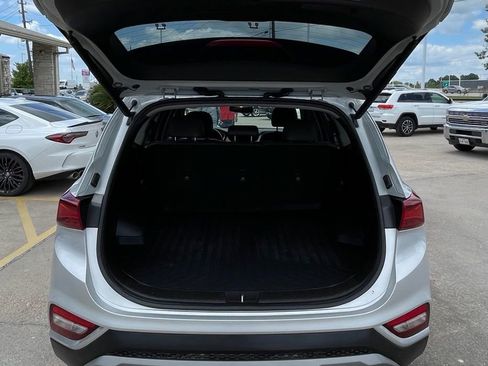 Used 2019 Hyundai Santa Fe FWD image 12