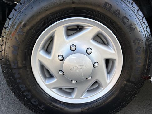 Used 2011 Ford E-250 and Econoline 250 Extended w/ PWR Group image 12