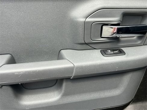 Used 2024 RAM 1500 Classic SLT image 20