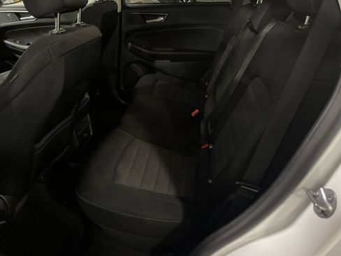 Used 2022 Ford Edge SE image 10