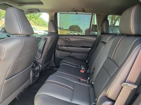 Used 2023 Honda Passport TrailSport image 15