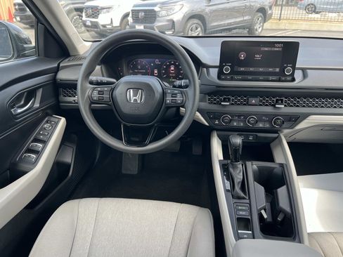 Used 2025 Honda Accord SE image 7