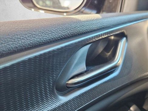 New 2025 Jeep Grand Cherokee Altitude image 13