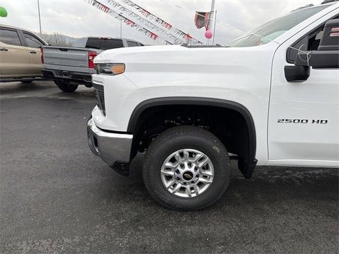 New 2026 Chevrolet Silverado 2500 LT image 10