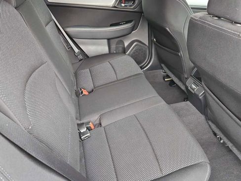 Used 2018 Subaru Outback 2.5i Premium image 21