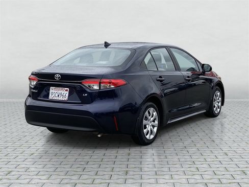 Certified 2025 Toyota Corolla LE image 6