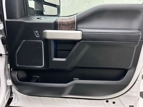 Used 2019 Ford F350 Lariat w/ Lariat Ultimate Package AWD/4WD image 17