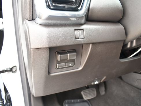 New 2026 GMC Canyon Elevation w/ Convenience Package RWD image 16