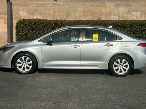 Used 2023 Toyota Corolla LE image 7