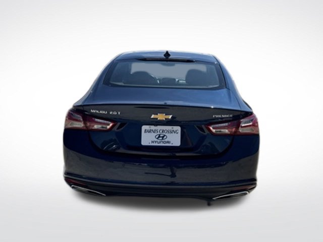 Used 2022 Chevrolet Malibu Premier FWD image 4