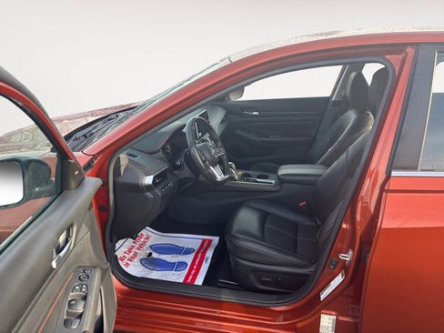 Used 2022 Nissan Altima 2.5 SR image 9