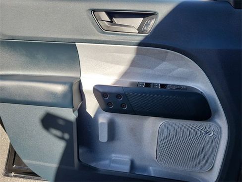 Certified 2023 Ford Maverick XLT w/ XLT Luxury Package image 20