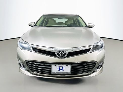 Used 2015 Toyota Avalon XLE FWD image 2