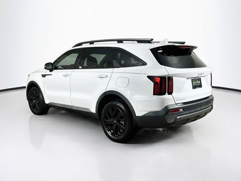 Used 2023 Kia Sorento S w/ Panoramic Sunroof Package AWD/4WD image 5