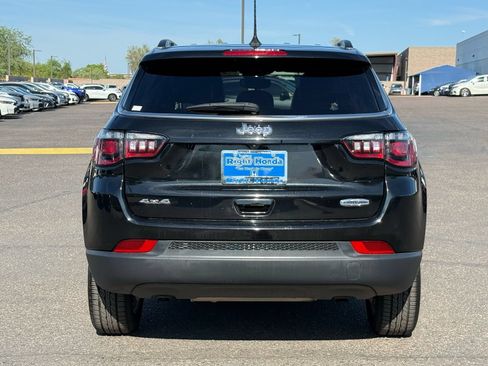 Used 2024 Jeep Compass Latitude AWD/4WD image 7
