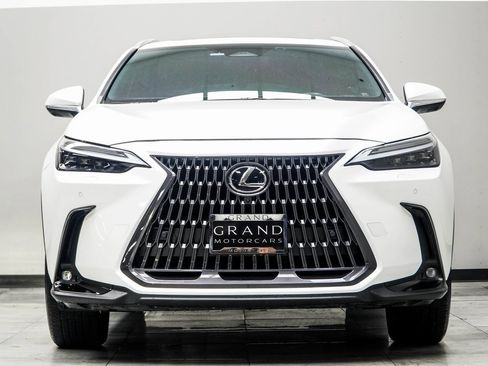 Used 2024 Lexus NX 300h AWD w/ Vision Package image 7