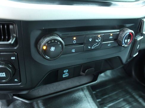 Used 2022 Ford F150 XL AWD/4WD image 29