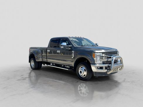 Certified 2017 Ford F350 Lariat w/ Lariat Ultimate Package AWD/4WD image 10