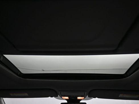 Used 2024 Honda Odyssey Touring image 57
