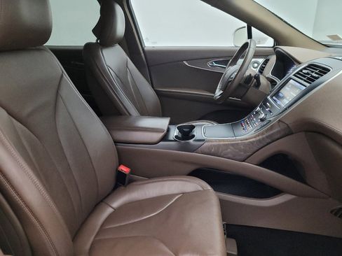 Used 2016 Lincoln MKX Reserve w/ Luxury Package image 21