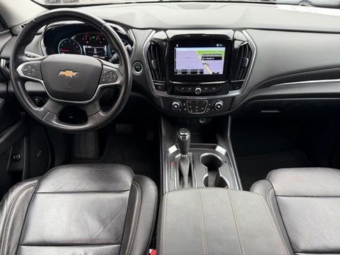 Used 2018 Chevrolet Traverse LT w/ LPO, 'HIT The Road' Package AWD/4WD image 14