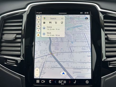 Used 2024 Volvo XC90 B6 Ultimate w/ Lounge Package image 23