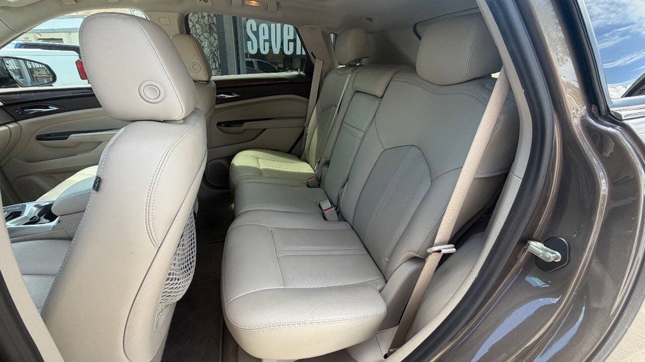 Used 2014 Cadillac SRX Luxury w/ Driver Awareness Package FWD image 12